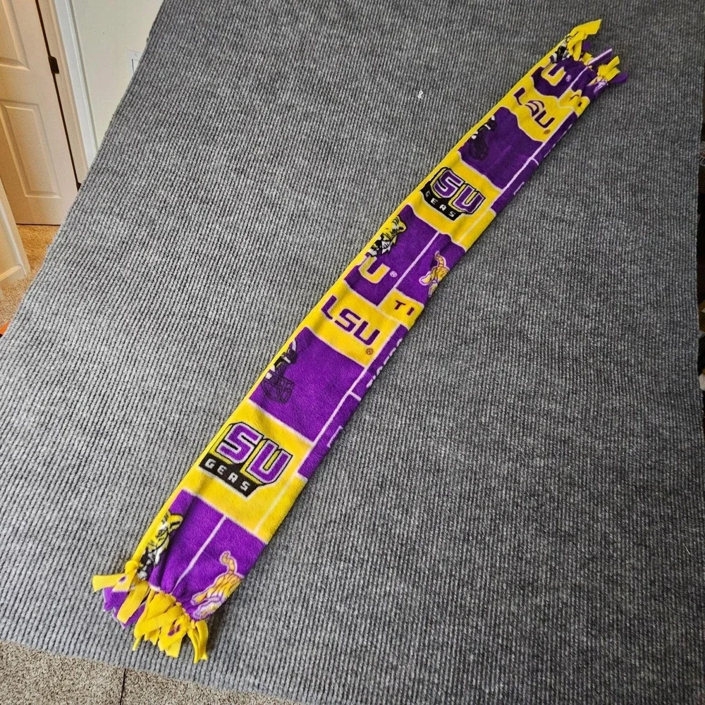 LSU Tigers Scarf Mens One Size Purple Yellow NCAA Football Fleece Fringe